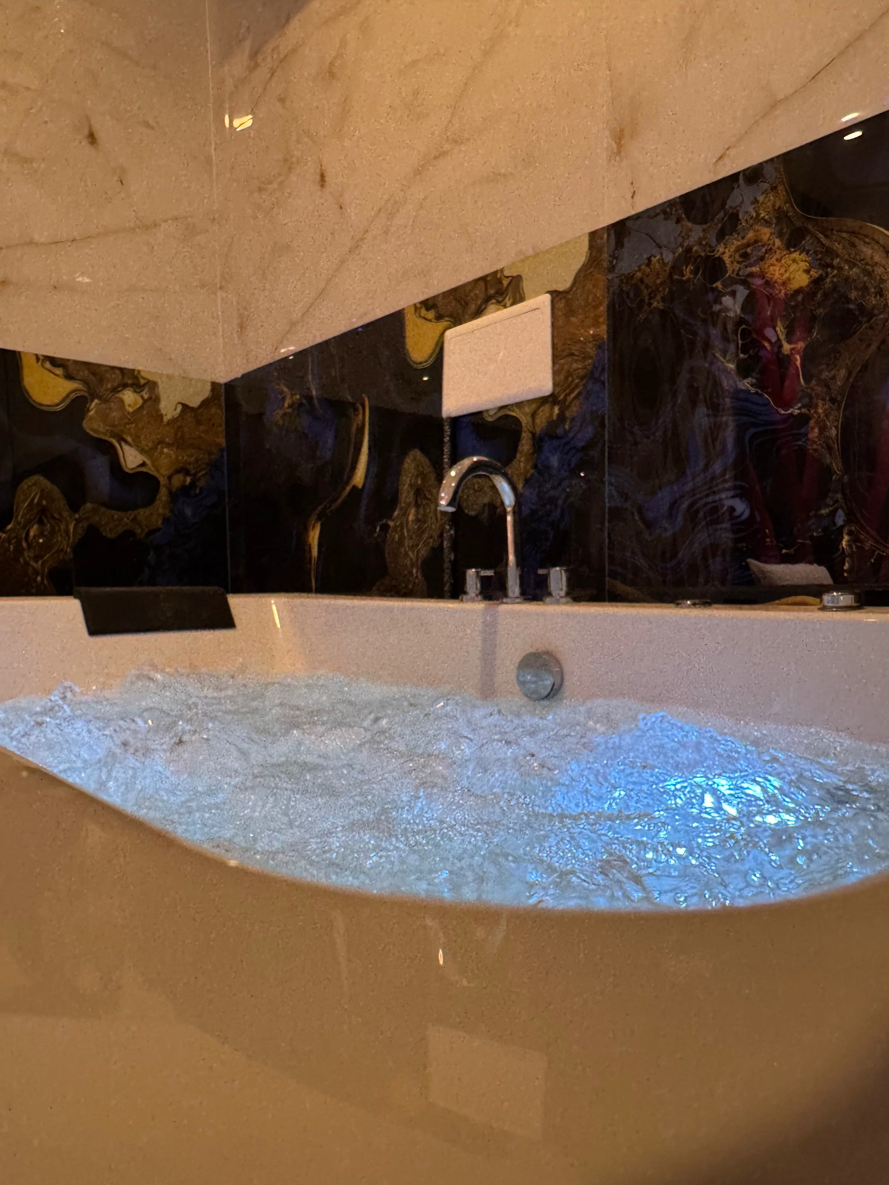 Jacuzzi — Blue Glow